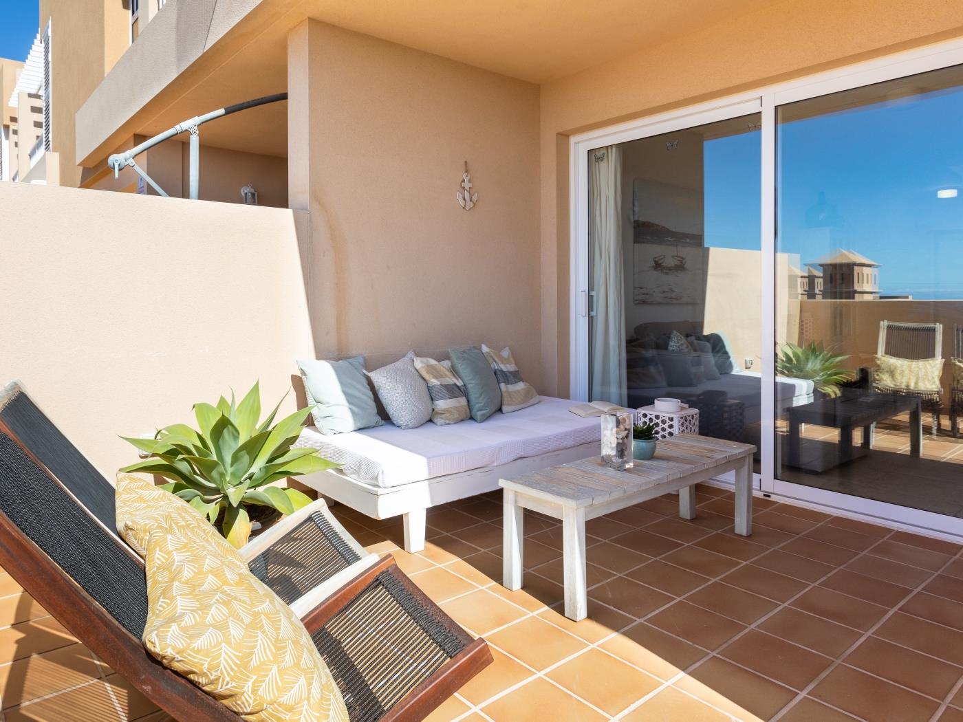 Nice terrace apartment, shared pool - PORÍS 2 in Porís de Abona