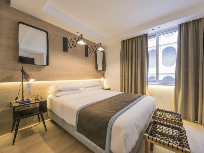 CHAYOFA SUITES