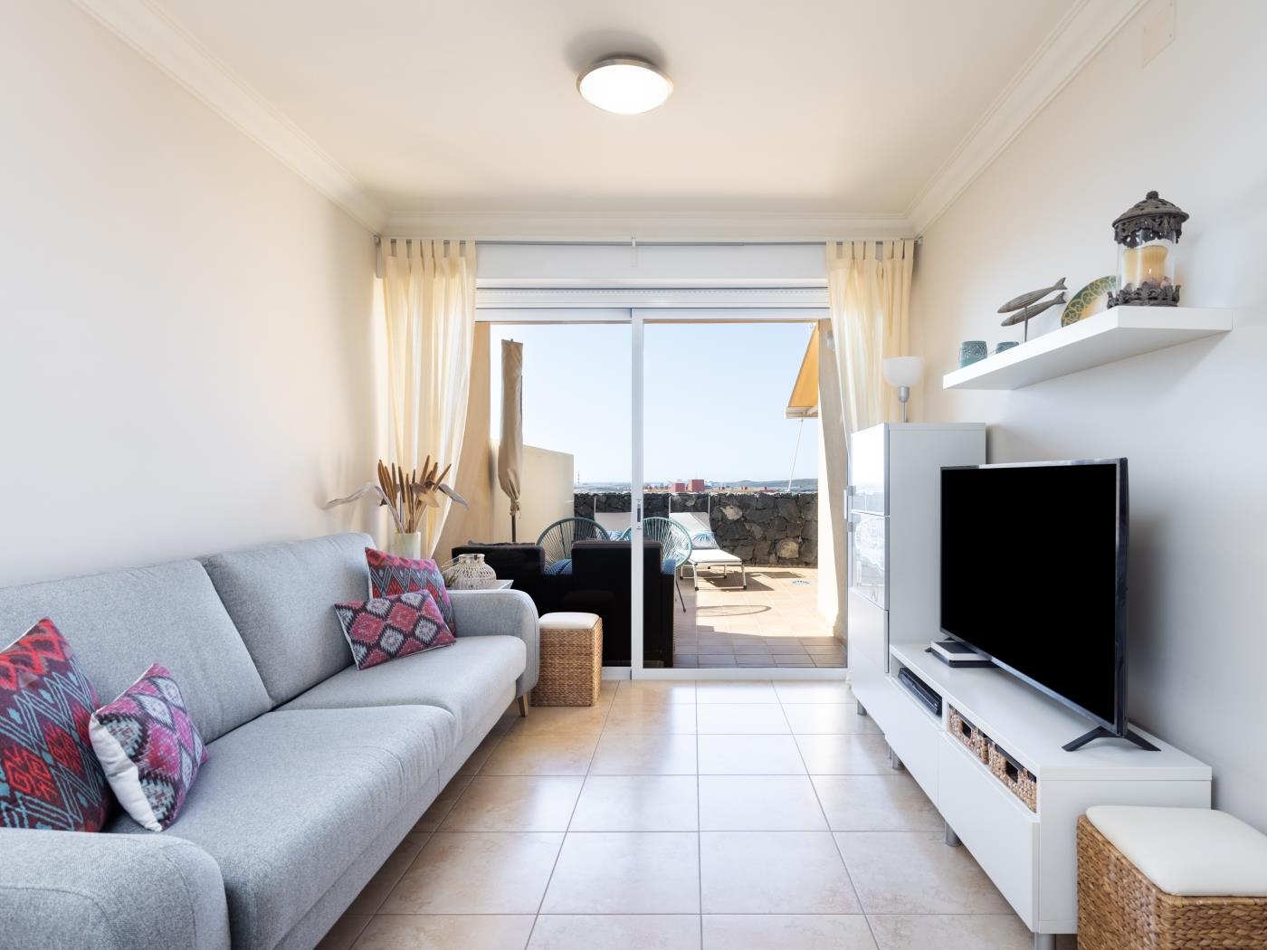 Sea Breeze Apartment in Tenerife - PORÍS 5 in Porís de Abona
