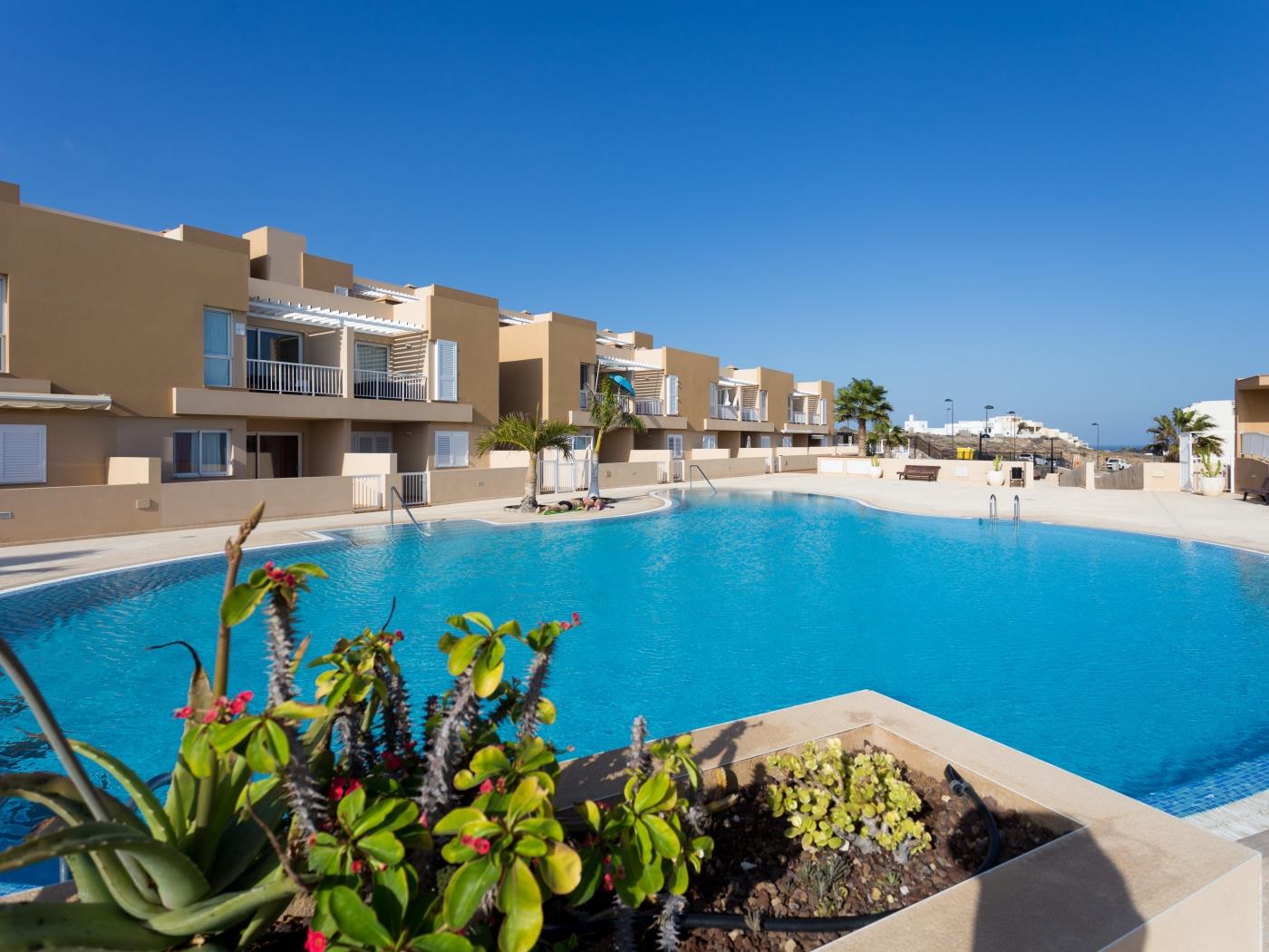 Sea Breeze Apartment in Tenerife - PORÍS 5 in Porís de Abona