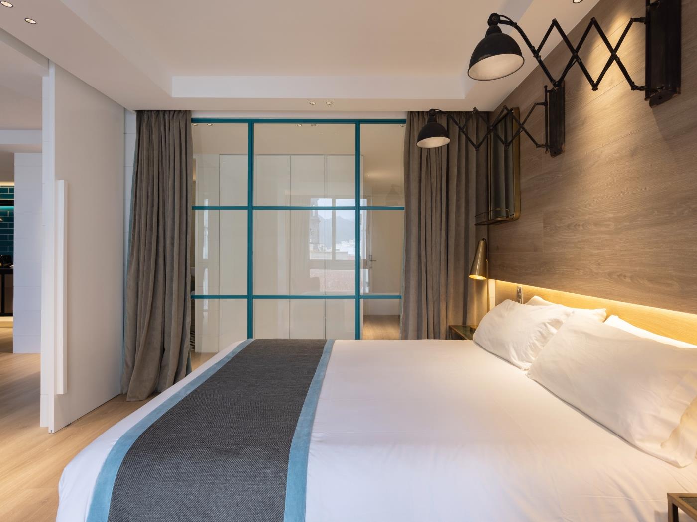 Chayofa Suites, right in city center in Santa Cruz de Tenerife