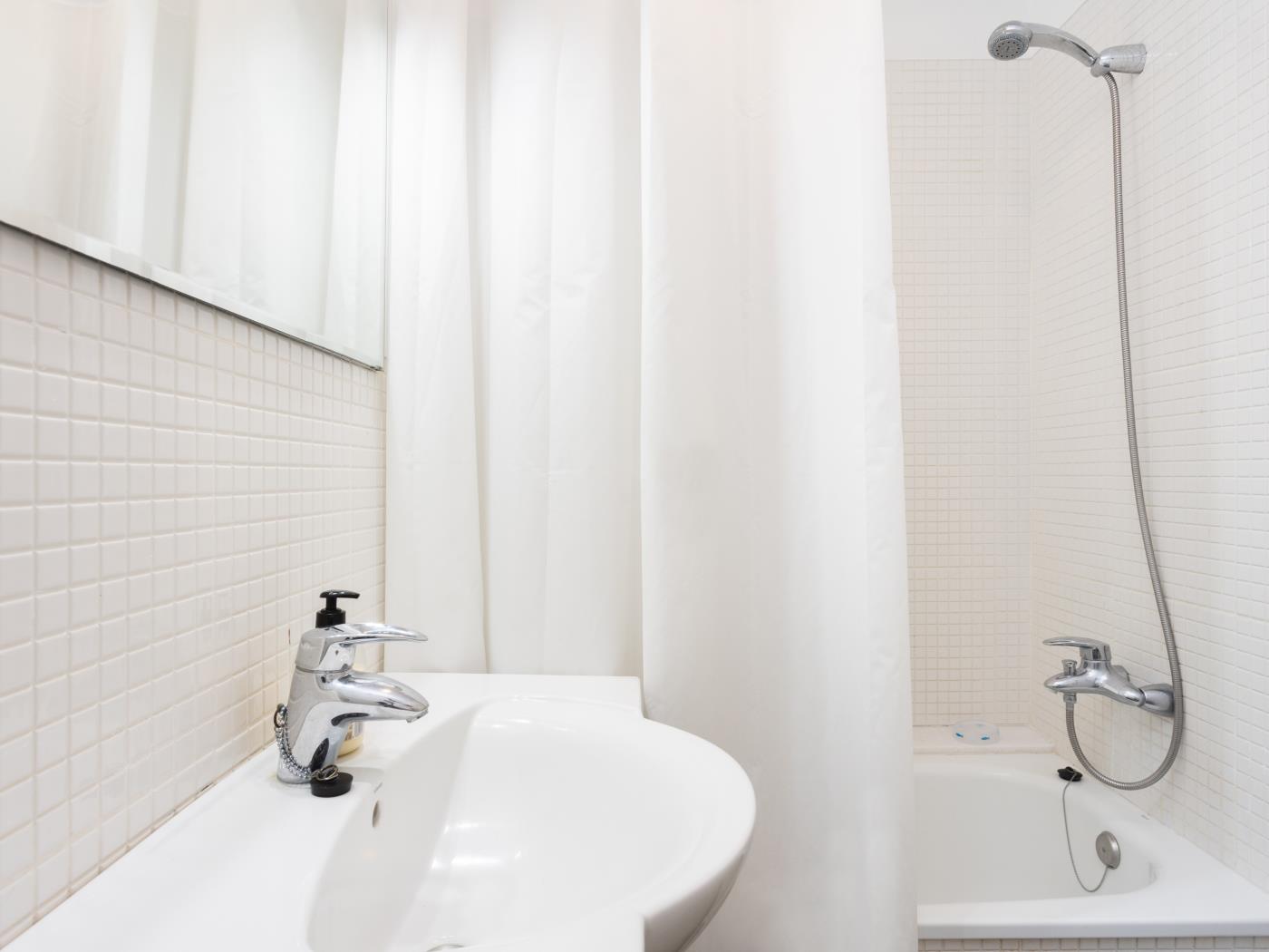 Apartment on the beach, work area and private parking - PillowAbroad in Porís de Abona