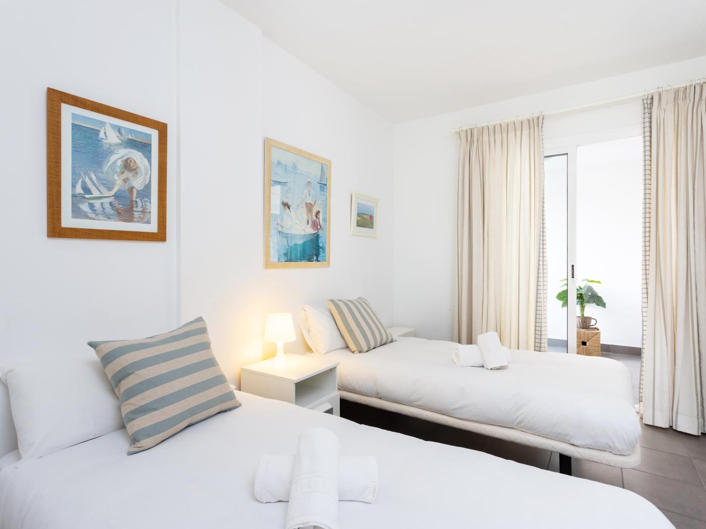 Apartment on the beach, work area and private parking - PillowAbroad in Porís de Abona