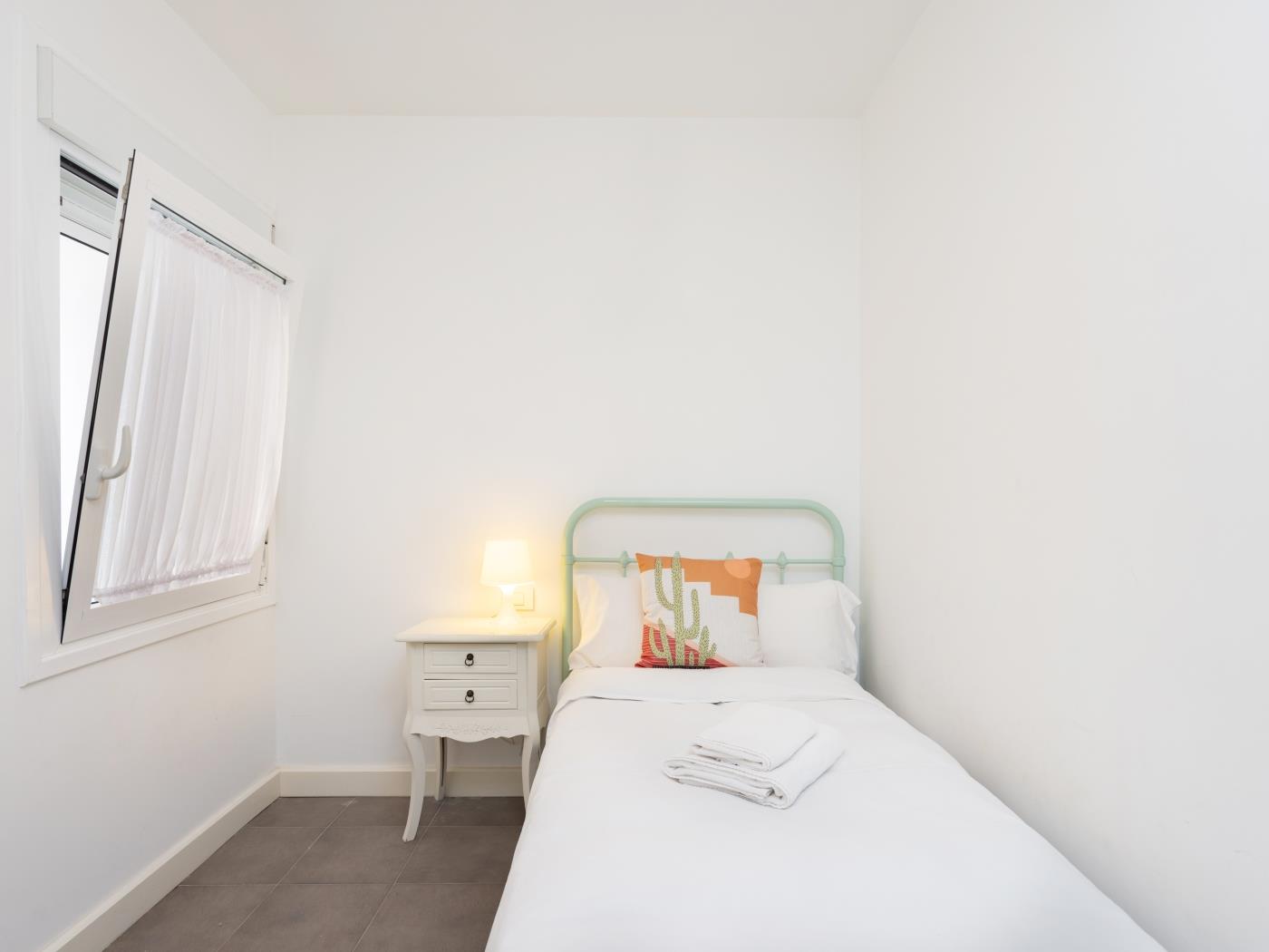 Apartment on the beach, work area and private parking - PillowAbroad in Porís de Abona
