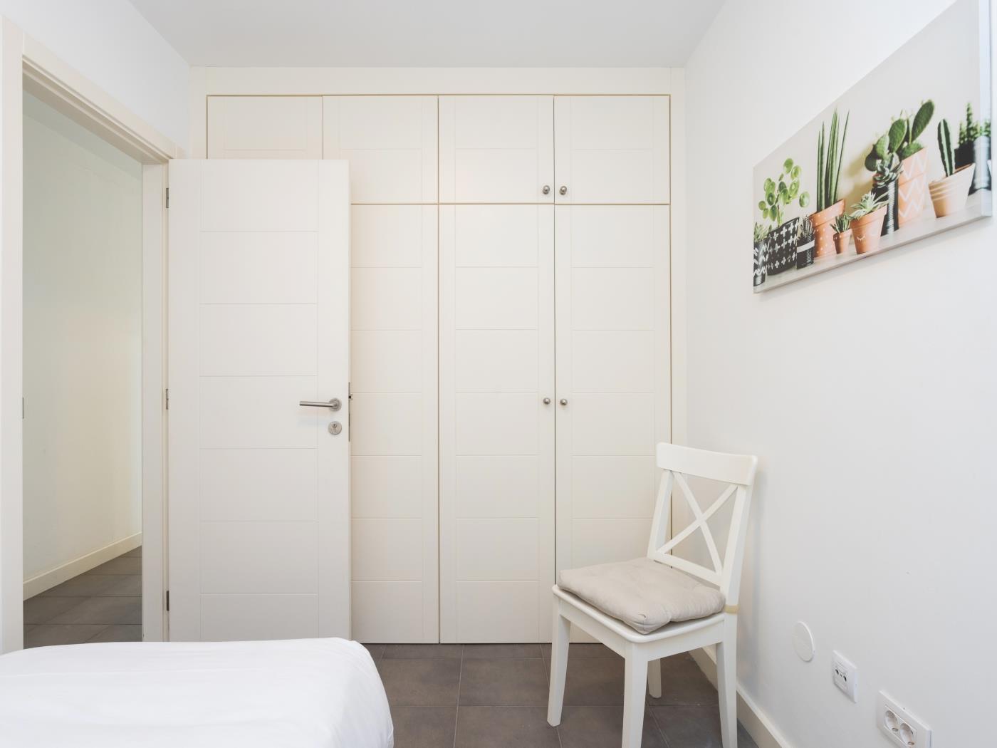 Apartment on the beach, work area and private parking - PillowAbroad in Porís de Abona