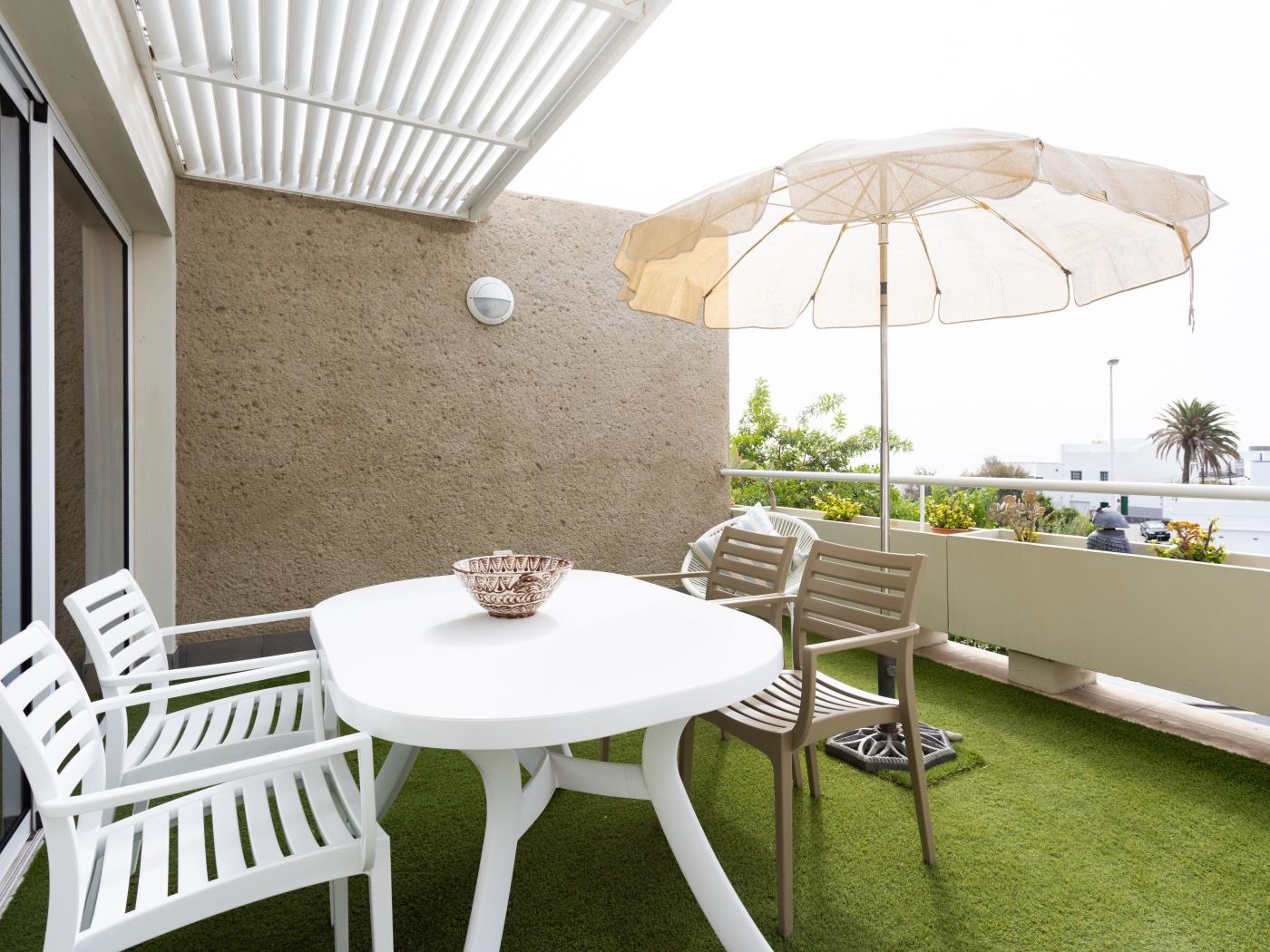 Apartment on the beach, work area and private parking - PillowAbroad in Porís de Abona