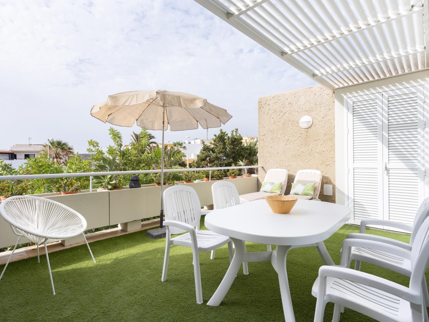 Apartment on the beach, work area and private parking - PillowAbroad in Porís de Abona