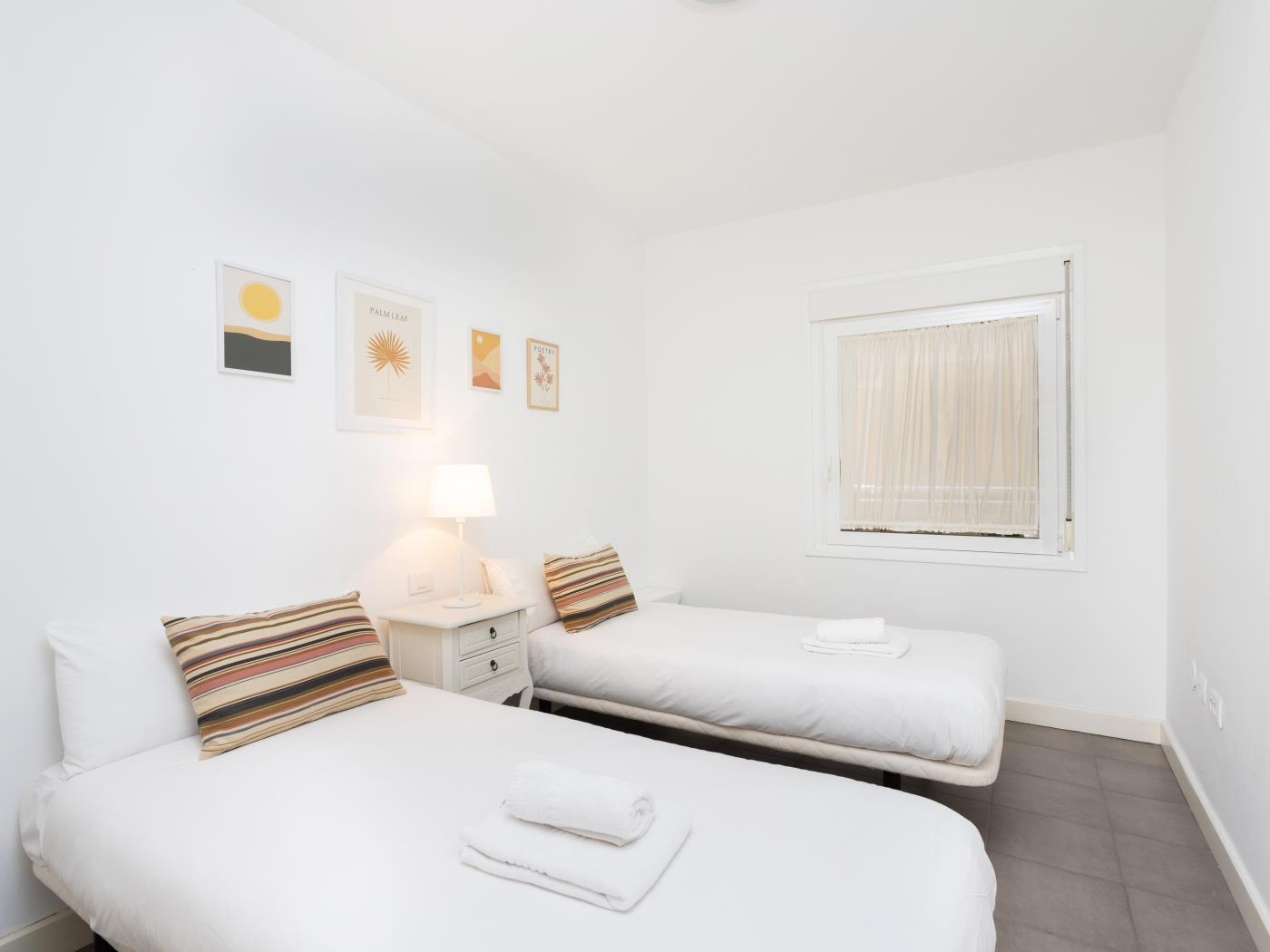 Apartment on the beach, work area and private parking - PillowAbroad in Porís de Abona