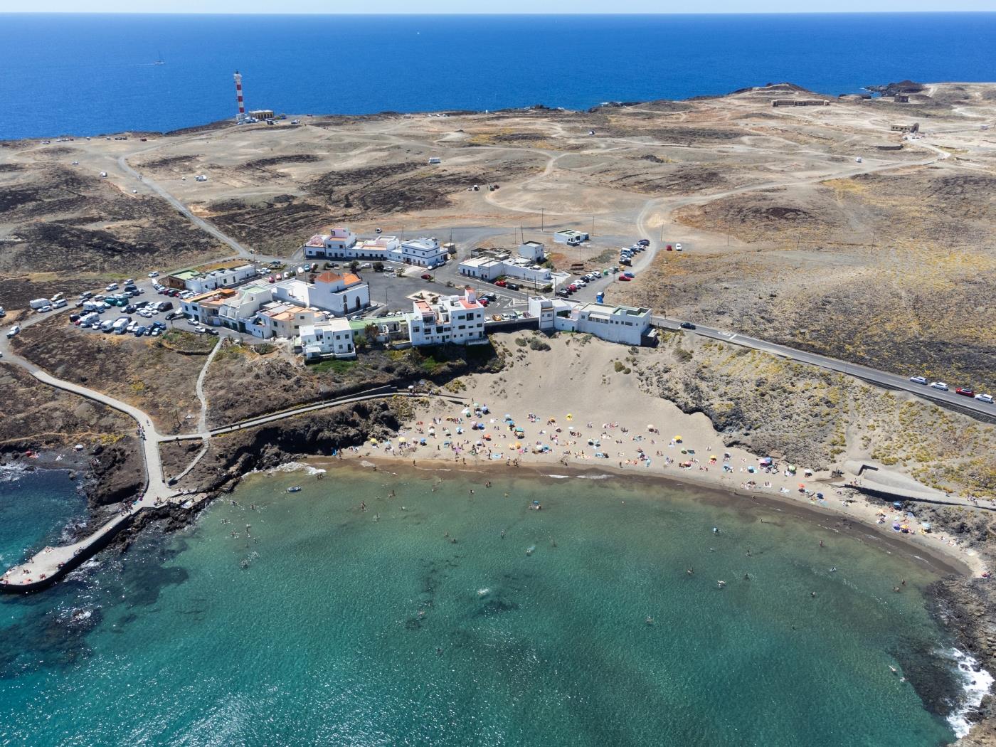 Apartment on the beach, work area and private parking - PillowAbroad in Porís de Abona