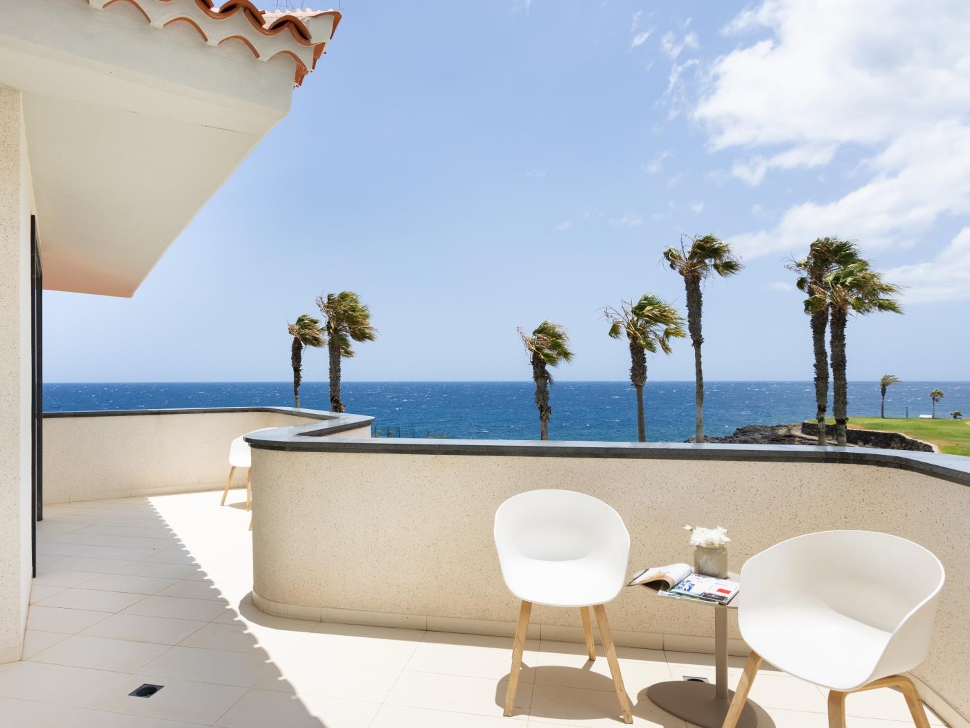 Villa Fiorita | Beachfront + Heated Private Pool in Amarilla Golf