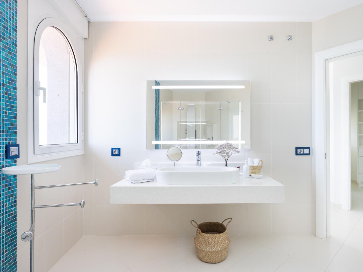 Villa Fiorita | Beachfront + Heated Private Pool in Amarilla Golf