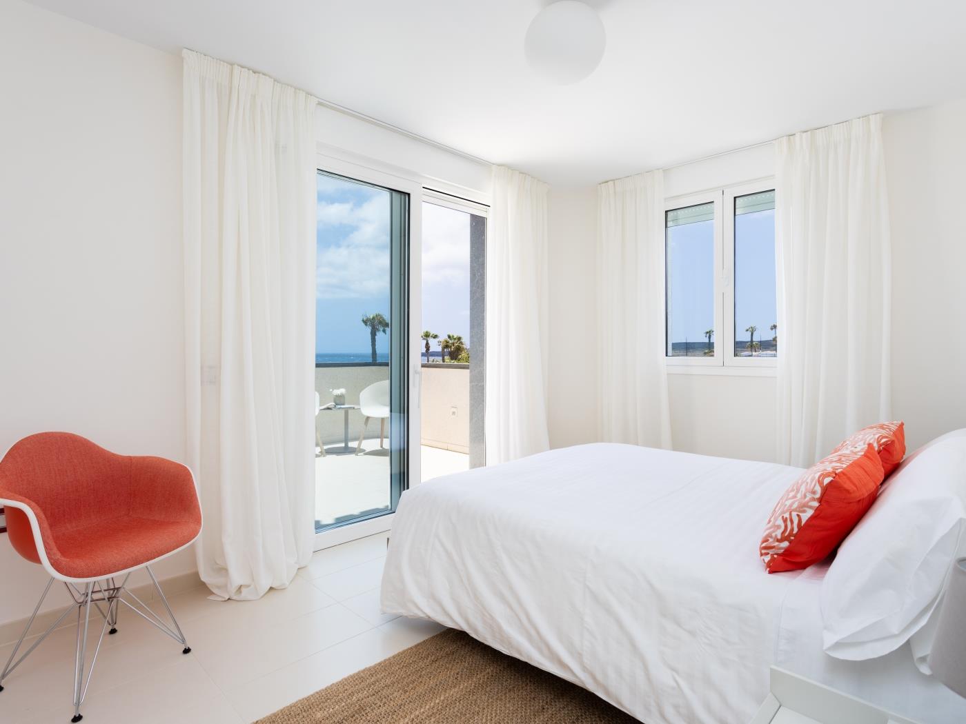 Villa Fiorita | Beachfront + Heated Private Pool in Amarilla Golf
