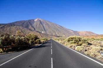 Tenerife, el Paraíso de Vacaciones a través del Alquiler de Viviendas Vacacionales de Pillow Abroad